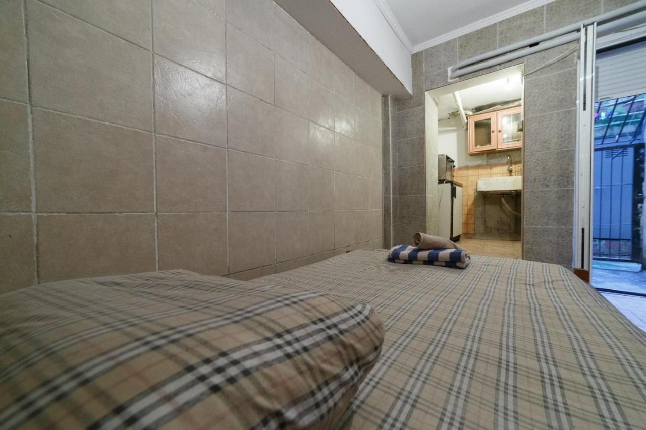 雅典Private Flat For 2 Or 3 With Back Yard Near Exarhia Square And Archaelogical Museum公寓 外观 照片